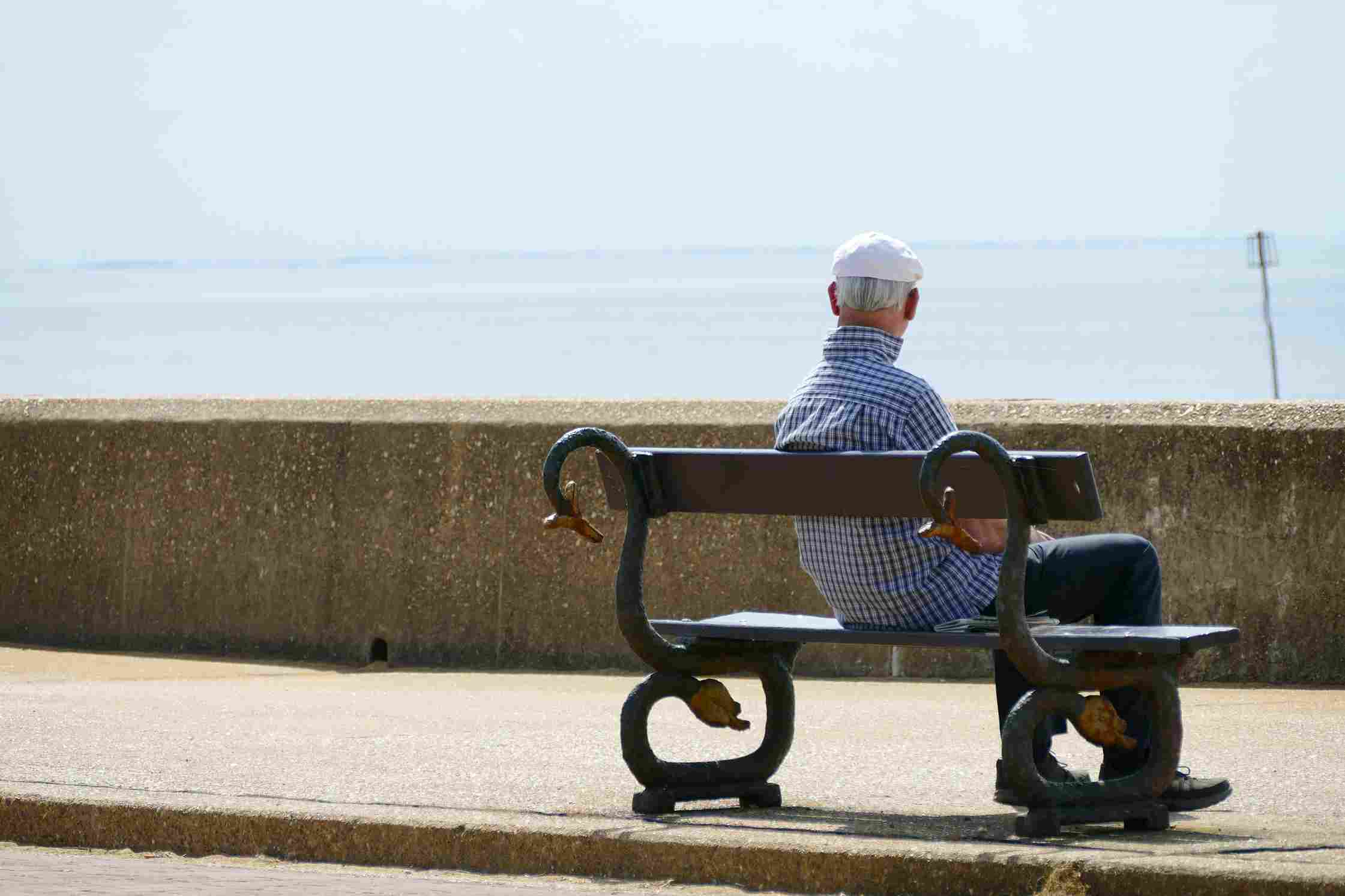 Read more about the article Daniel and the Old Man: A Pause‑Worthy Story of Reflection