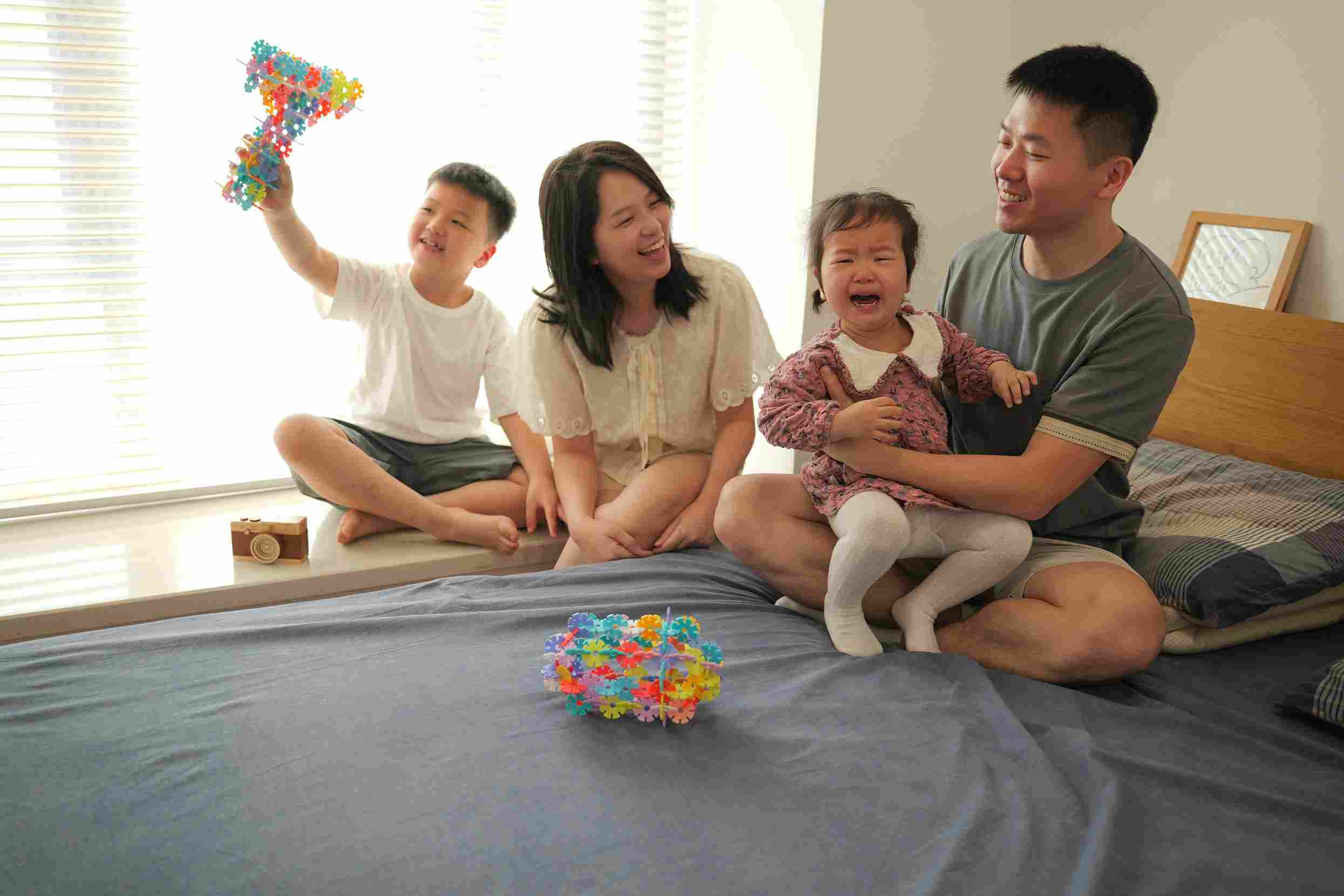 Read more about the article 4 Common Parenting Mistakes Asian Parents Make (And How to Fix Them)